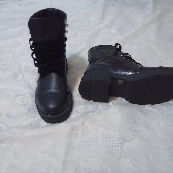 Boots - Picture 1 of 3